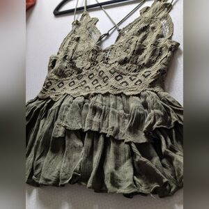 Nwt Free People Olive Lace‎ Ruffle Top
